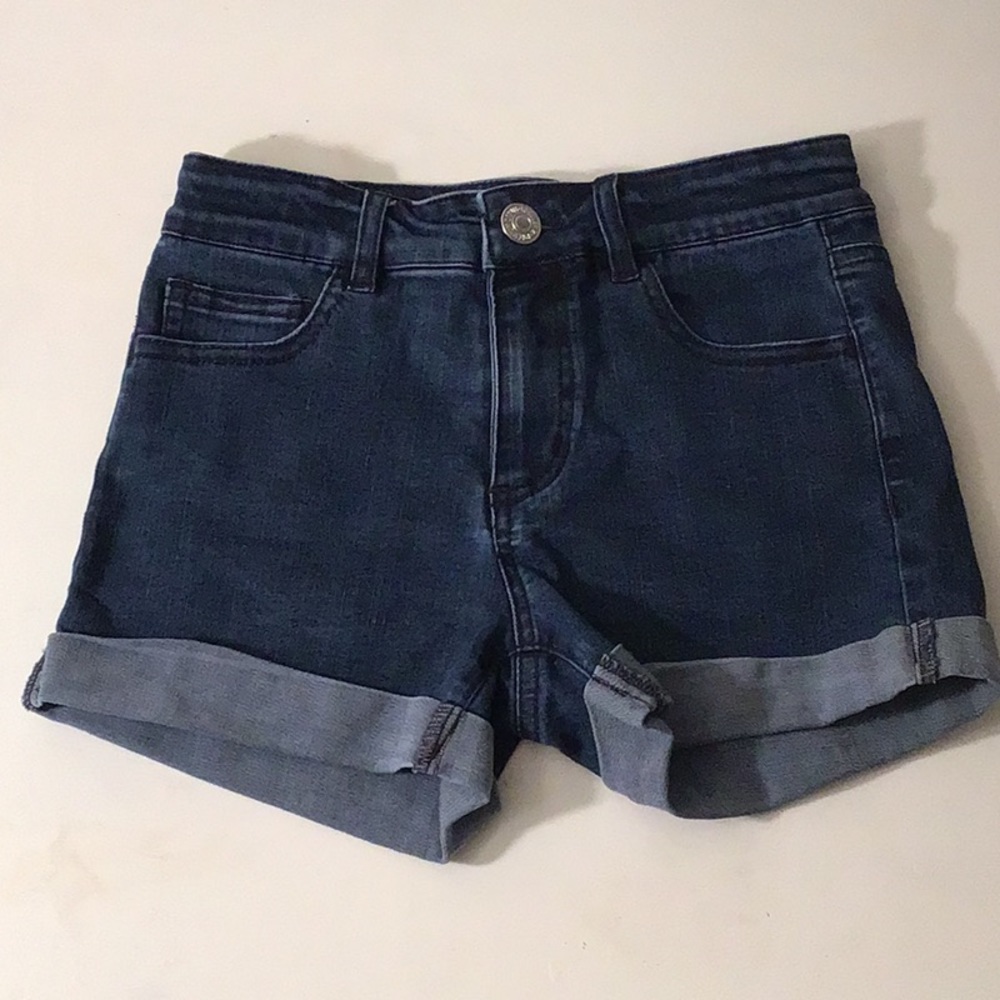 Navy Blue Shorts with side and back pockets